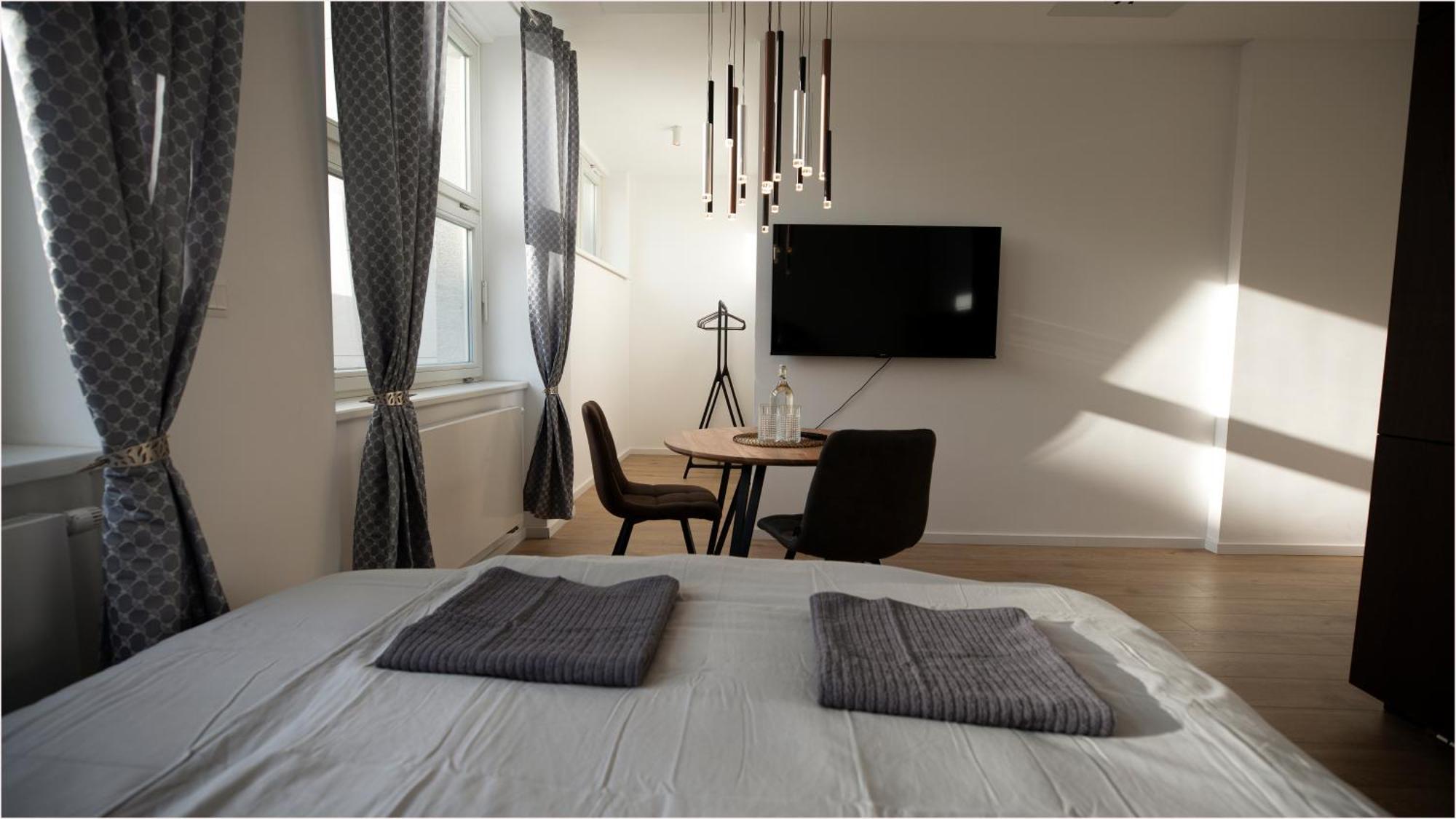 Luxury Apartment In City Centrum By Ota Group Братислава Екстер'єр фото